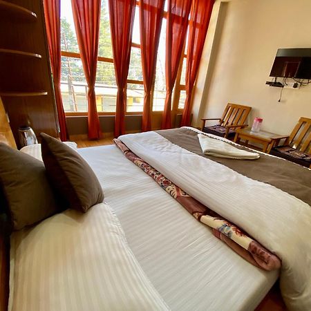 Hotel Mansarovar Inn Munsyari ภายนอก รูปภาพ