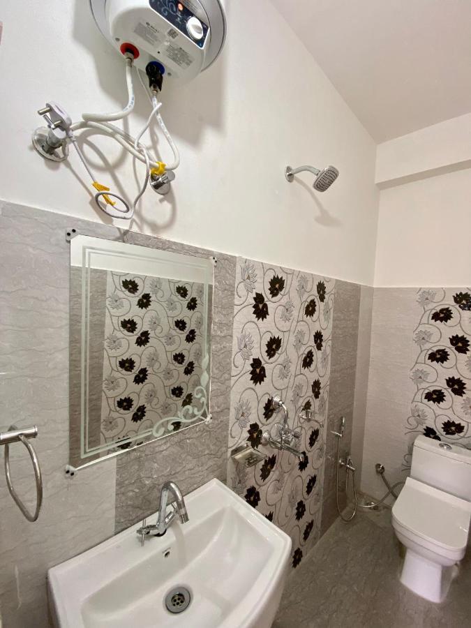 Hotel Mansarovar Inn Munsyari ภายนอก รูปภาพ