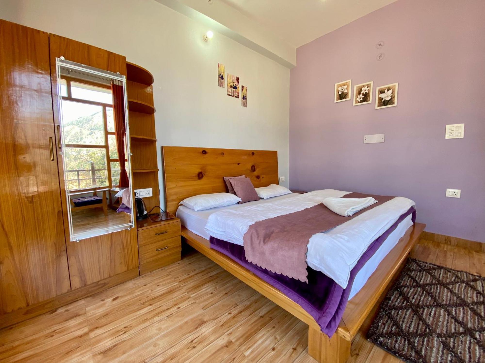 Hotel Mansarovar Inn Munsyari ภายนอก รูปภาพ