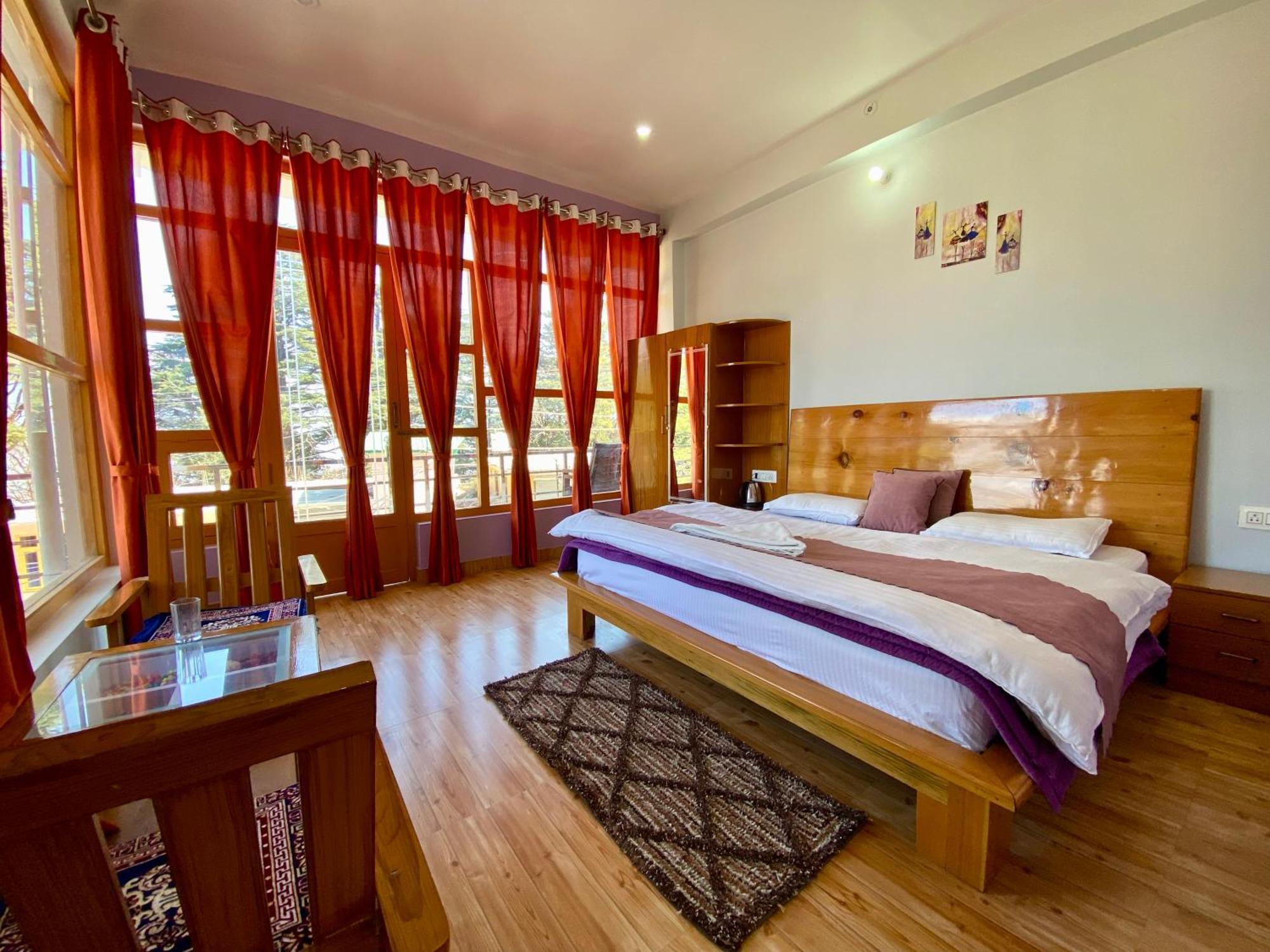 Hotel Mansarovar Inn Munsyari ภายนอก รูปภาพ